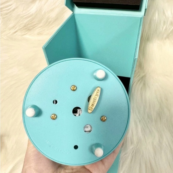 Tiffany & Co. Carousel Musical Snow Globe — Brand New in Box (Novelty Gift) - Picture 3 of 9